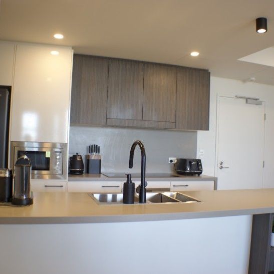 CENTRAL MAROOCHYDORE 2 BEDROOM APARTMENT - Photo 1