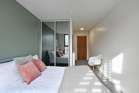 5 bedroom apartment to rent - Photo 2