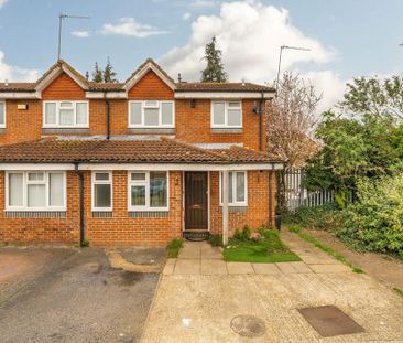 4 bedroom semi-detached house to rent - Photo 6