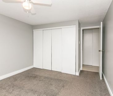 For Lease - 4 Avalon Place Unit# 308, Kitchener, Ontario - Photo 5