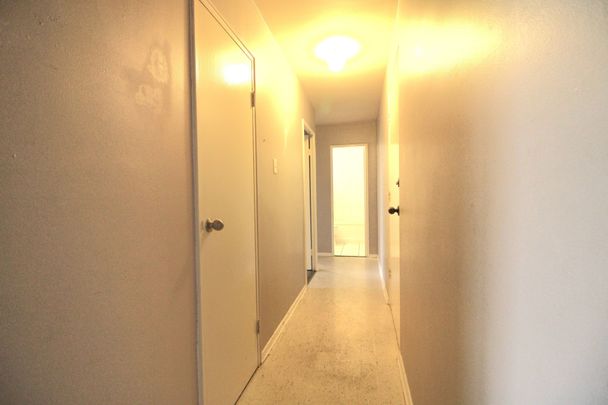 For Lease - 18 HOLLAND Street Unit# 18, St. Thomas, Ontario - Photo 1