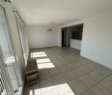 AIX EN PROVENCE APPARTEMENT T4 TERRASSE ET CAVE, - Photo 2
