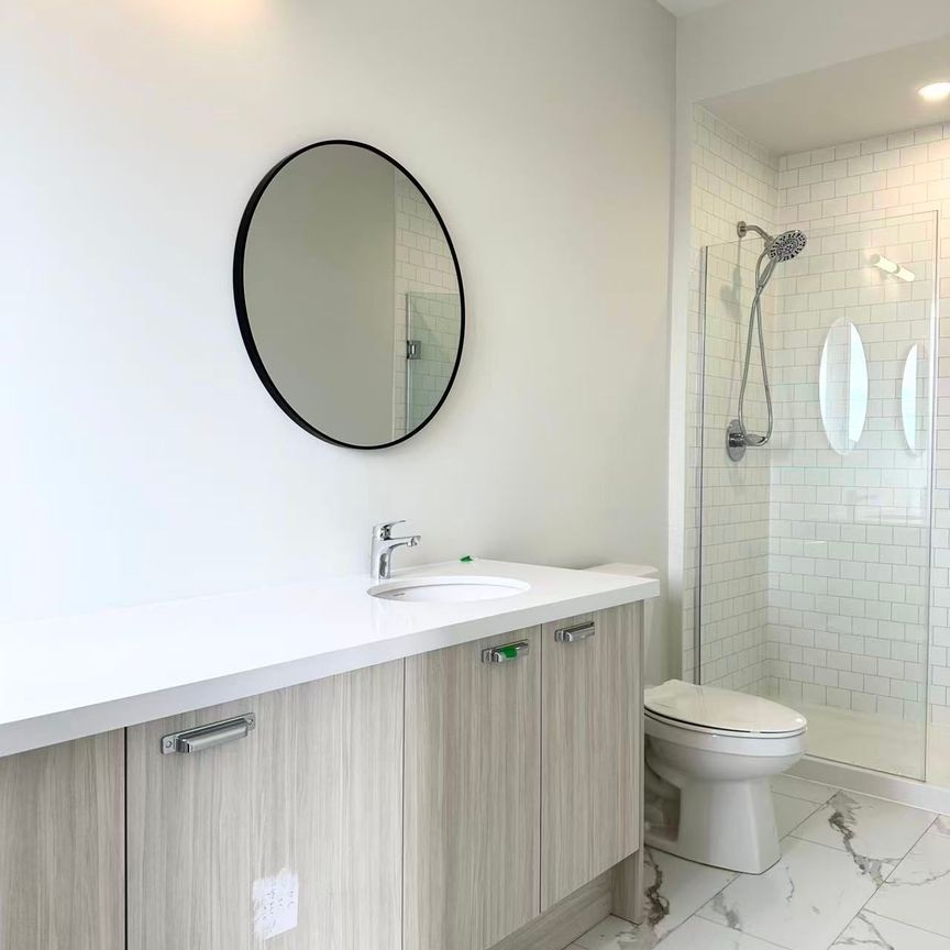 For Lease - 43 Helmkay Avenue, Richmond Hill, Ontario - Photo 1