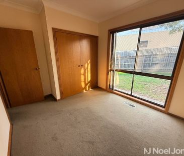 2/99 Thompsons Road, BULLEEN - Photo 5