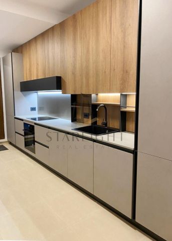 2021 refurbished ground floor 3 bedroom with wide terrace - Fotografie 2