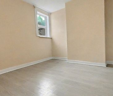 1 bedroom property to rent - Photo 1