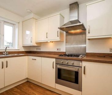 Fearnville Estate, Clevedon, BS21 - Photo 5