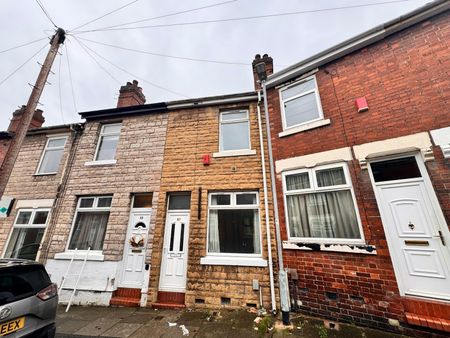 Terraced House to rent on - Photo 4