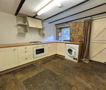 2 Bedroom Terraced To Let - Photo 6