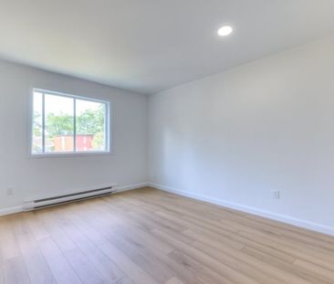 106 Boul. Jean-Paul-Vincent, app.10, J4G 1T2, J4G 1T2, Longueuil - Photo 1