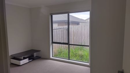 Westmeadows - Photo 3