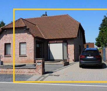 Ruime gezinswoning met 3 slaapkamers en garage - Photo 2