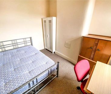 4 bedroom terraced house to rent - Photo 4