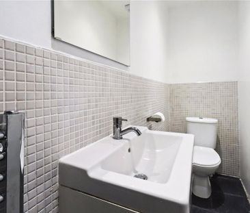 2 bedroom end of terrace house to rent - Photo 4