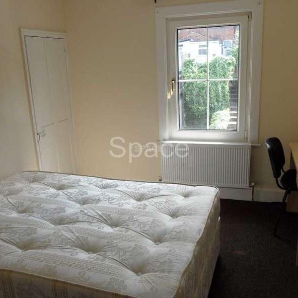 Alpine Street, Reading, Berkshire, RG1 - Photo 1