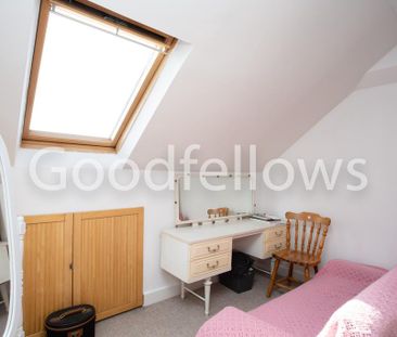 4 bedroom semi-detached house to rent - Photo 5