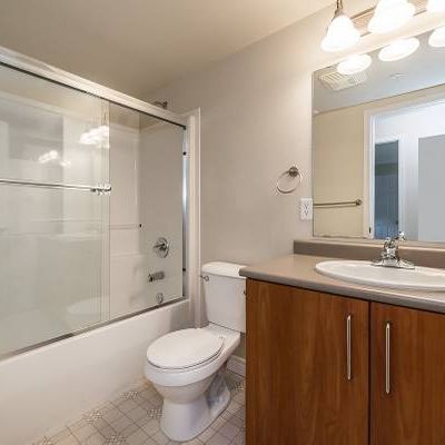 Christmas Hill - 2 Bedroom - Available Now - Photo 4