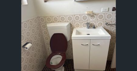 DON'T MISS THIS 3-Bedroom place - Photo 5