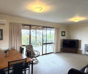 Cosy Beach Home - Fully Furnished - Photo 3