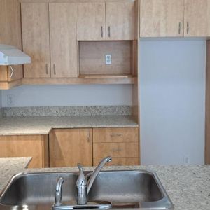 4 ½ et 3 ½ RENOVER, Saint-Eustache avec clientèle établi de 55+ ans - Photo 2