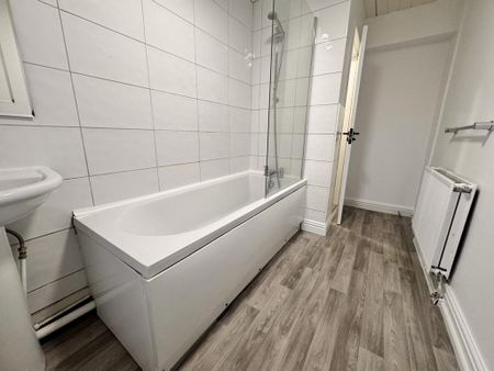 3 bedroom house to rent - Photo 2