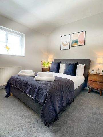 2 Bed, House - Photo 4