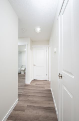 Ella Manor - Photo 4