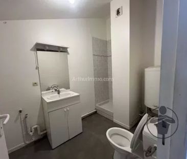 Location Appartement 2 pièces 28 m2 à Saint-Médard-de-Guizières - Photo 2