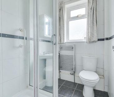 2 bedroom ground floor flat to rent - Photo 3