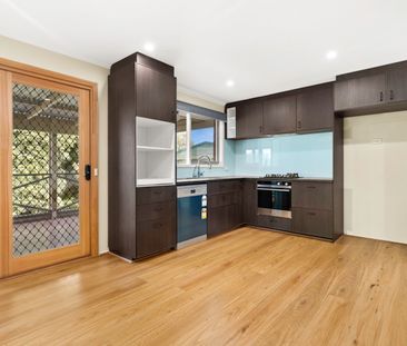 3 Kate Court, Pakenham VIC 3810 - House For Rent | Domain - Photo 3