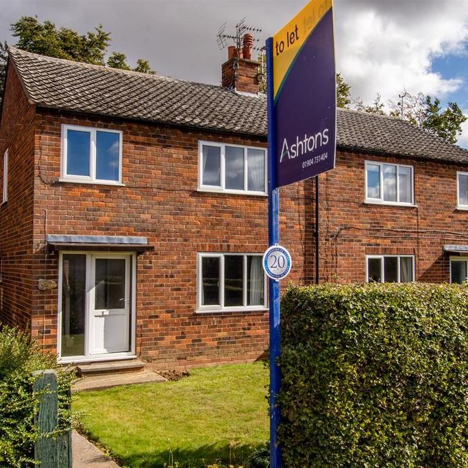 3 bedroom semi-detached house to rent - Photo 1