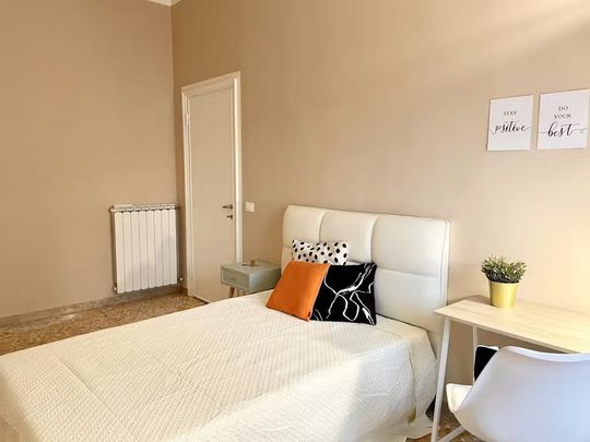 Lungarno Amerigo Vespucci, Florence, Tuscany 50123 - Photo 1