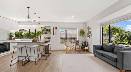 Quiet Cul-de-Sac Home - Photo 2