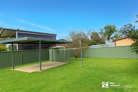 3 Bedroom Family home in a convenient location! - Photo 2