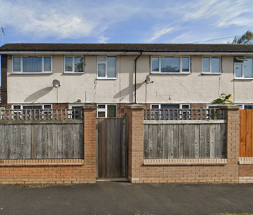 3 bedroom end of terrace house to rent - Photo 1