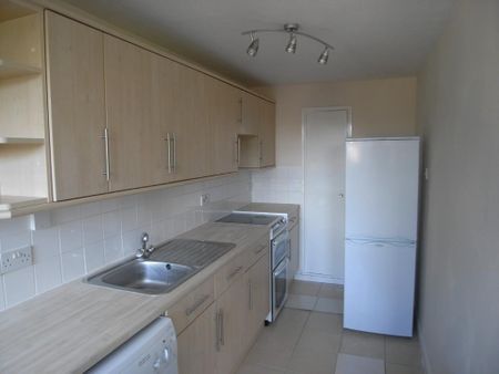 2 bedroom apartment to rent - Photo 4