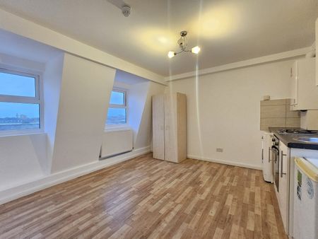 Studio Flat, Downs Road, E5 - Photo 3