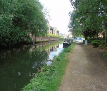 Stephenson Wharf, Hemel Hempstead - Photo 2