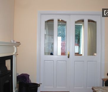 Wonderful room in shared apartment in Dun Laoghaire, Dublin - Photo 2