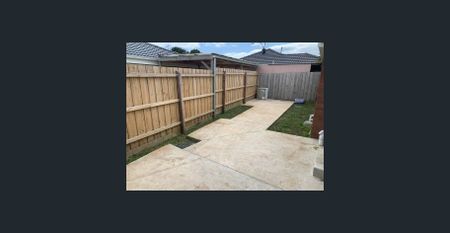 Comfortable Family Living Close to Everything! - Photo 5