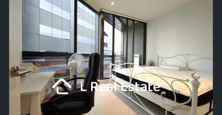 Furnished 1-Bedroom apartment in Heart of Docklands - Photo 3