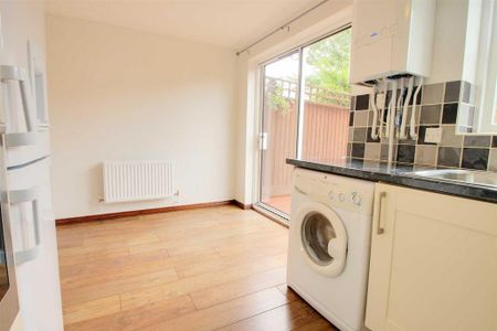 2 bedroom terraced house to rent - Photo 5