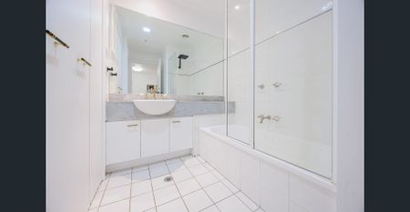 Impressive Space, Light-Filled Resort Style Living, Selected Whitegoods Inc. - Photo 4