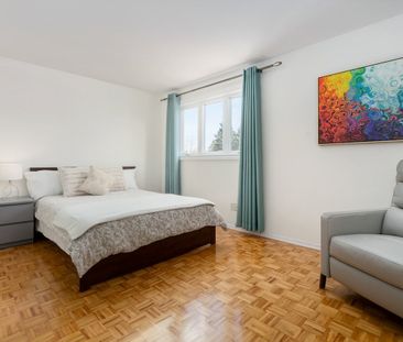 Rue Charlevoix, H9J 2T6, Kirkland - Photo 3