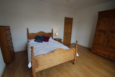 4 bedroom terraced house to rent - Photo 2