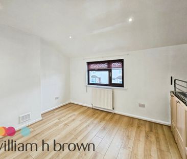 Ockelford Avenue, Chelmsford - Photo 3