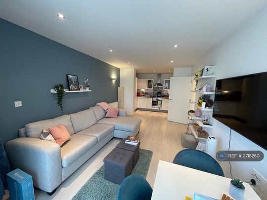 1 bedroom flat to rent - Photo 1