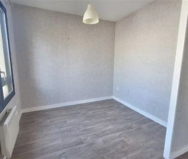 Location appartement 1 pièce - 36m² à Chamalieres (63400) - Photo 3