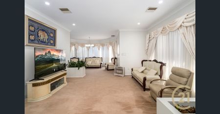 WALKING DISTANCE TO LOCAL SHOPS - Photo 4