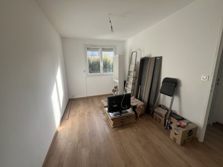 Location Appartement 2 pièces 52m² DEVILLE LES ROUEN 76250 - Photo 4